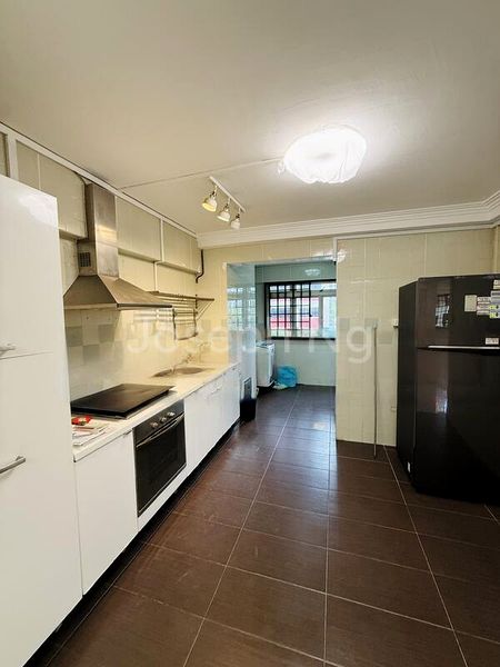 4 Room (4A) HDB for Sale in  235 Bishan Street 22 - Image 2